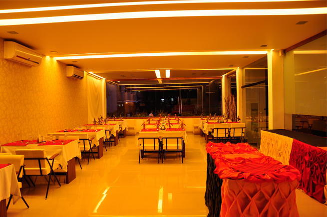 ซายูจแยมเรสซิเดนซี่ Hotel ปาลักกัด ภายนอก รูปภาพ