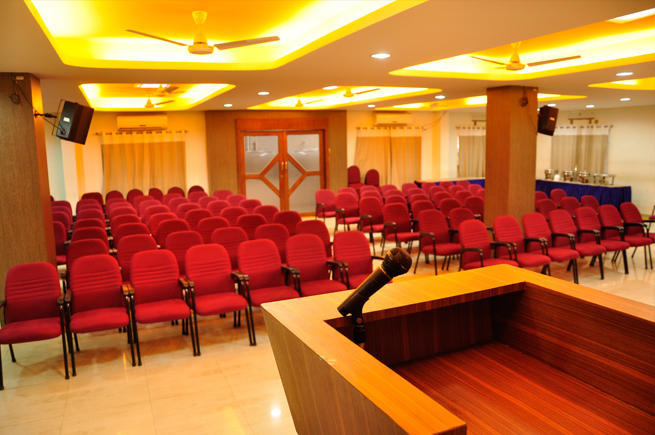 ซายูจแยมเรสซิเดนซี่ Hotel ปาลักกัด ภายนอก รูปภาพ