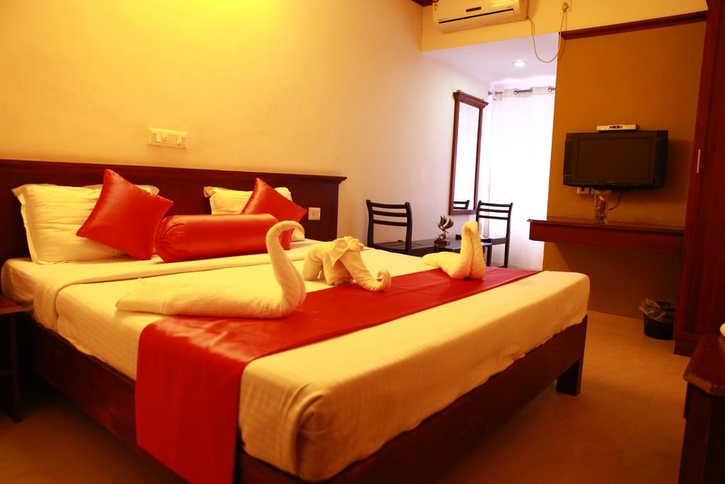 ซายูจแยมเรสซิเดนซี่ Hotel ปาลักกัด ห้อง รูปภาพ